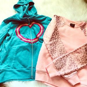 Two cute girls 7/8 light sweatshirts